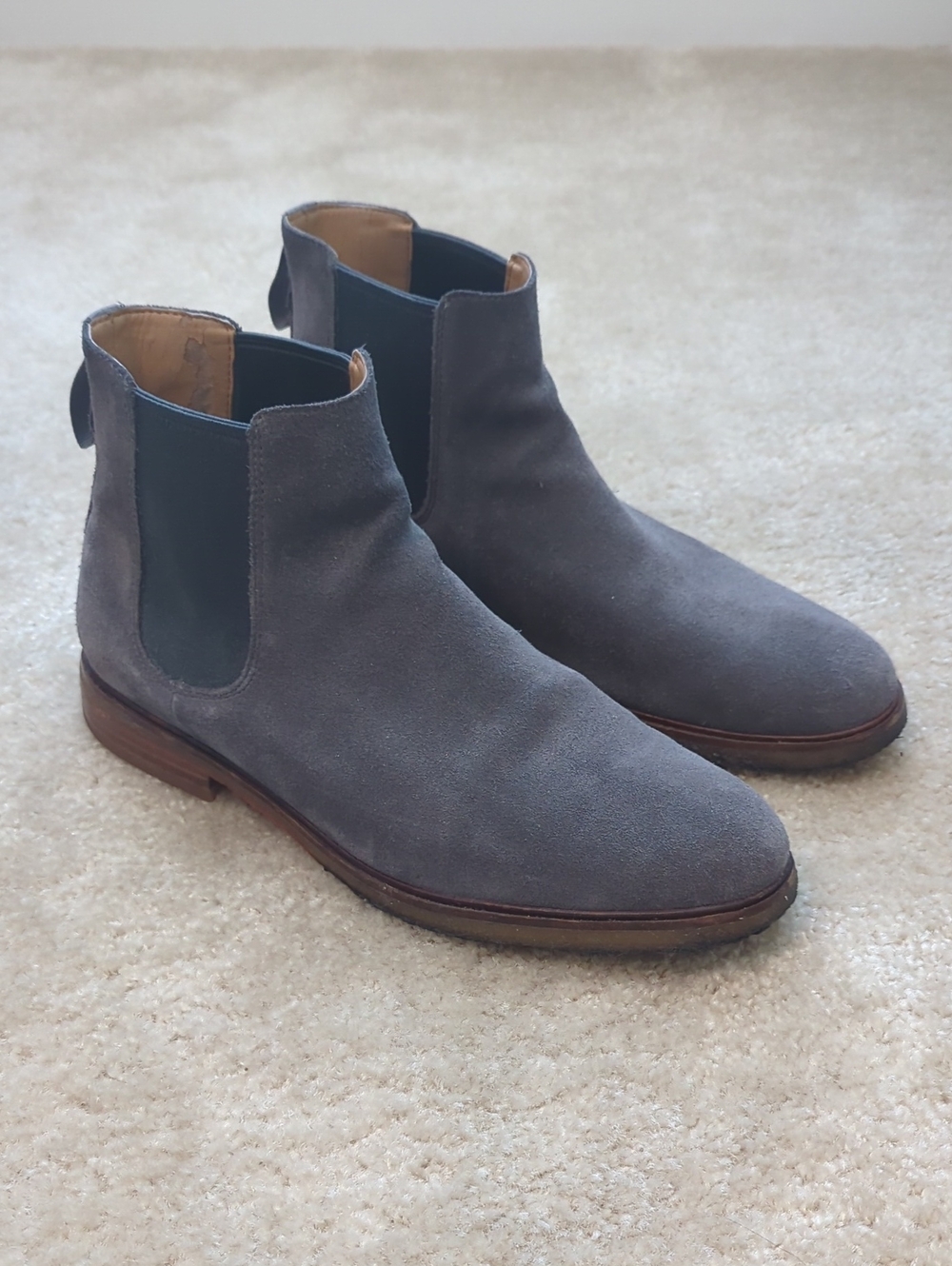 Clarks Gobi Men's Gray Suede Chelsea Boots
